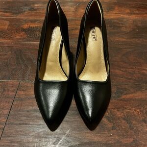 Amazon Elegant Leather Heels